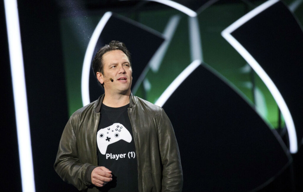 Phil Spencer encerra 2023 em grande estilo, mergulhando nas batalhas emocionantes de Halo Infinite com os fãs apaixonados da Xbox.